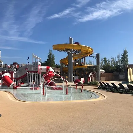 Mobil Premium 6 Personnes Camping Torreilles