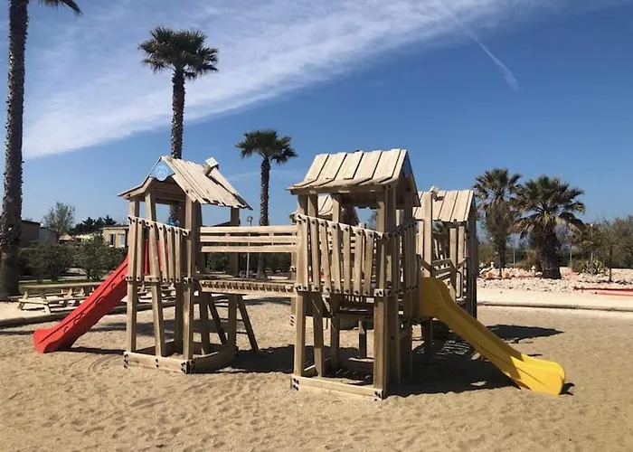 Mobil Premium 6 Personnes Camping Torreilles